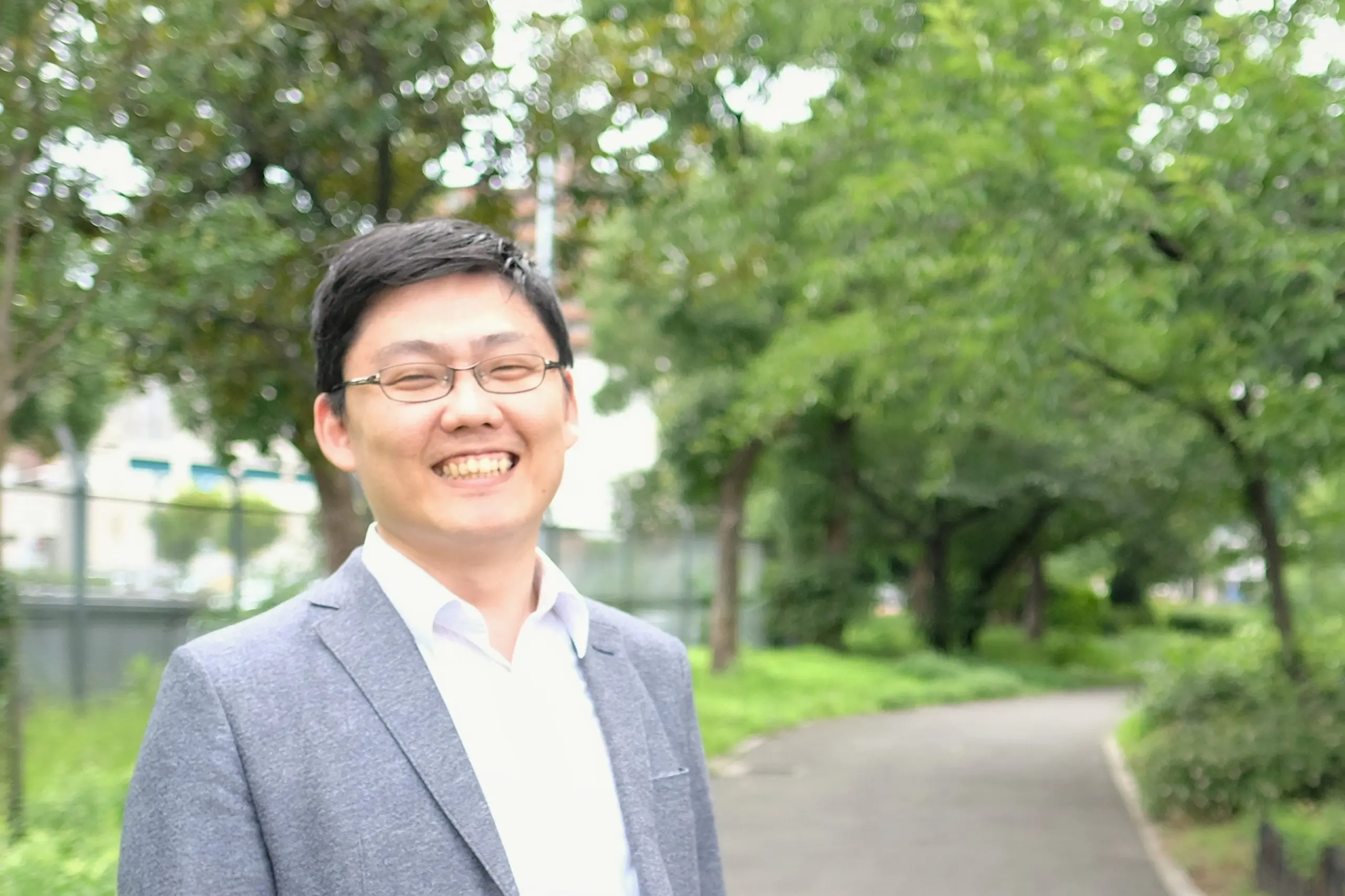 講師 村中直人
